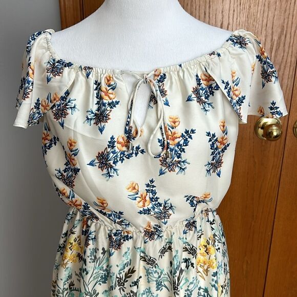 Everly on/off shoulder dress size M - Picture 2 of 9